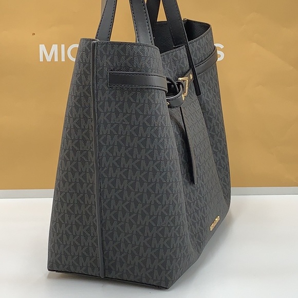 MICHAEL KORS BLACK SIGNATURE COLOR 
Emilia Large Logo Tote Bag - Picture 10 of 14